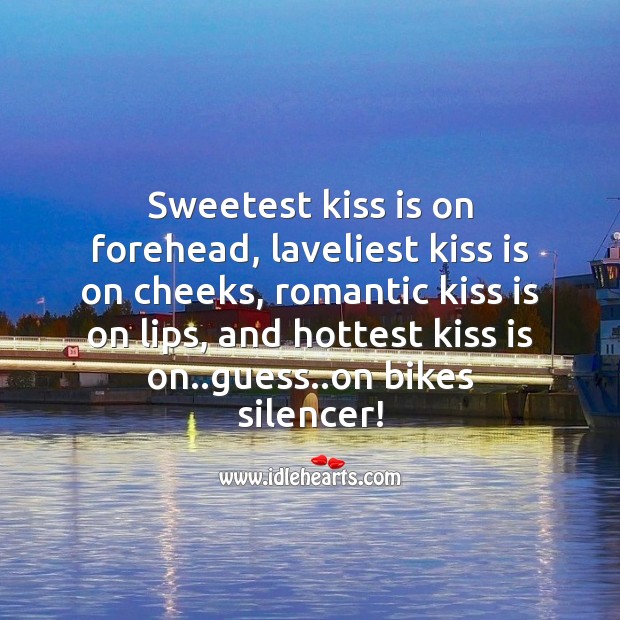 Romantic kiss is on lips Love Messages Image