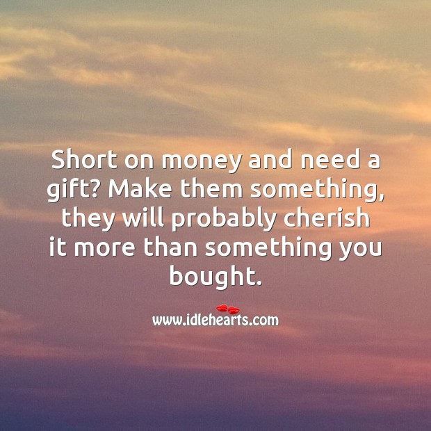 Short on money and need a gift? Relationship Tips Image