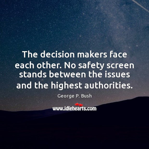 The decision makers face each other. No safety screen stands between the Image